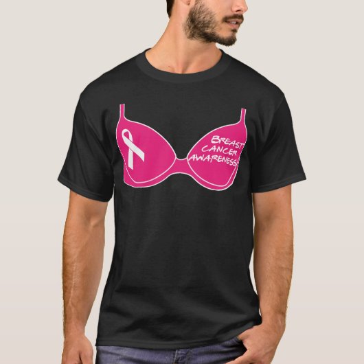 Vrouwen met roze kanker die meisjes krijgen onders t-shirt (Voorkant)