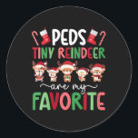 Vrouwen Peds Tiny Rendier Christmas Peds Nurse XMA Ronde Sticker<br><div class="desc">Vrouwen Peds Tiny Rendier Kerstmis Peds Nurse Xmas Pediatric Nurse</div>