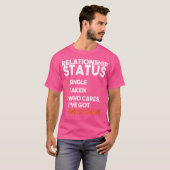Vrouwen Relatie Status Ik heb bas-drum Funn T-shirt (Voorkant volledig)