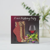 Vrouwen rode wijn verjaardagsfeestje kaart (Staand voorkant)