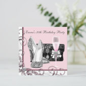 Vrouwen roze verjaardagsfeestje kaart (Staand voorkant)