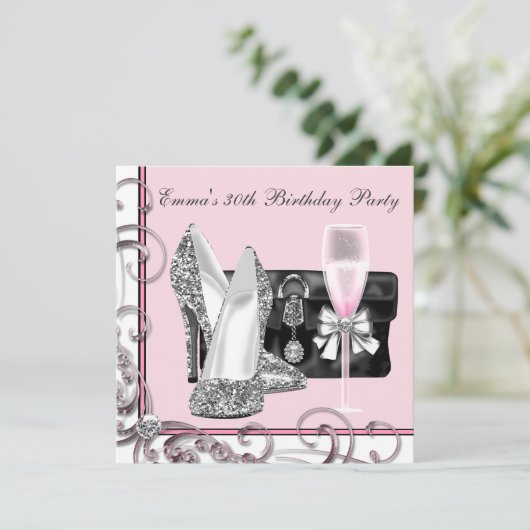 Vrouwen roze verjaardagsfeestje kaart (Staand voorkant)