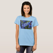 Vrouwen T-shirt met een blauwe bloem (Voorkant volledig)