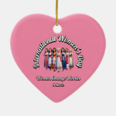 Vrouwen veranderen werelden. Internationale Vrouwe Keramisch Ornament (Achterkant)