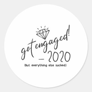 Vrouwen verloofd 2020 bruidegom bruid om verloofd ronde sticker