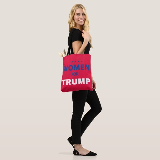 Vrouwen voor Trump Tote Bag (Op model)