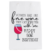 Vrouwen zijn als wijn 50e verjaardag giftzak medium cadeauzakje (Voorkant)