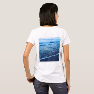 Vrouwen zijn de basis van de shirt oceaan.