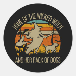 Vrouwenhuis van de Boze Heks en Meute Honden Ronde Sticker