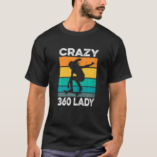 Vrouwenvoordracht 360 Lady voor een skatervrouw T-shirt