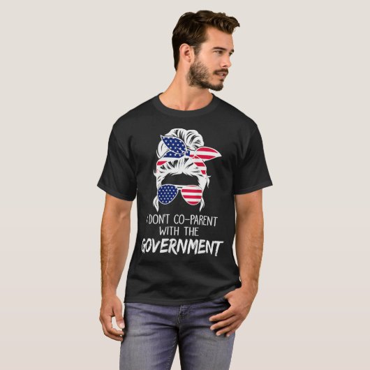 Vrouwenvrijheid in Donu2019t in overeenstemming me T-shirt (Voorkant volledig)