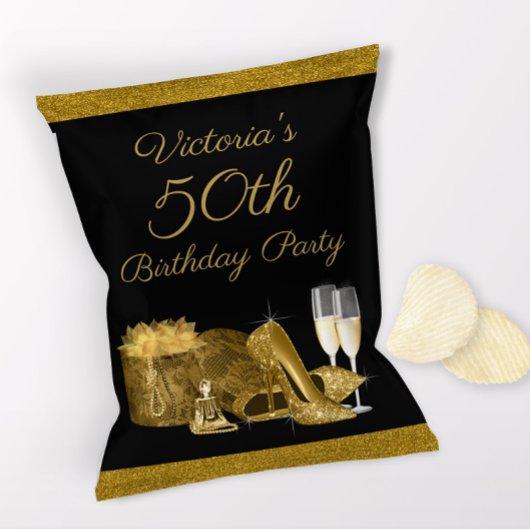 Vrouwenzwarte gouden verjaardagsfeest chipzak flyer