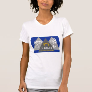 Vrouw's NODAK Outdoorsmen T-Shirt