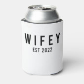 Vrouwtje Est 2022 Bruid in wording vrijgezellenfee Blikjeskoeler (Blikje Achterkant)