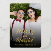 Vruchtbare en gehuwde Trendy Script Photo Weddensc Folie Feestdagenkaart (Voorkant)