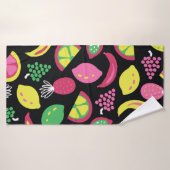 Vruchten naadloos patroon zwart groen geel badhanddoek (Badhanddoek)