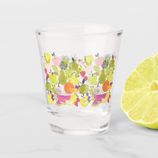 Vruchtensalade; collage van zomervruchten shot glas (Voorkant)
