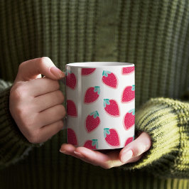 Vruchtpatroon met aardbeiboomvrucht koffiemok