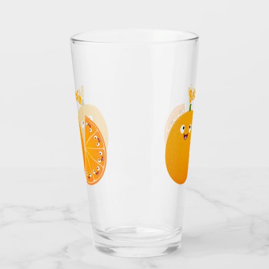 Vruchtrijke cartoon van oranje citrusvruchten glas (Links)