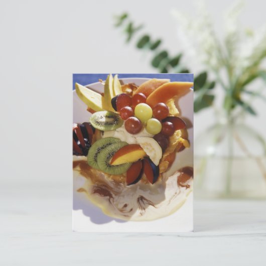 Vruchtsalade met ijs. briefkaart (Staand voorkant)
