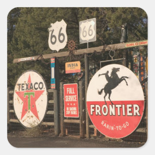 VS, Arizona, Sedona: Antieke reclameborden Vierkante Sticker