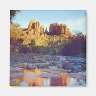 VS, Arizona, Sedona. Cathedral Rock weerspiegelend Magneet