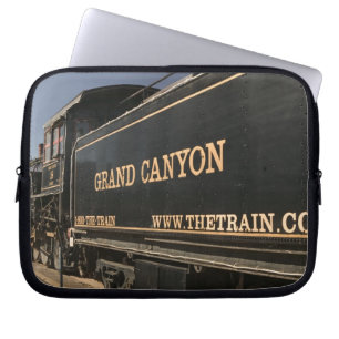 VS, Arizona, Williams: Grand Canyon Railroad Laptop Sleeve