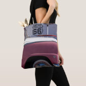 VS, Arizona, Williams. Rt. 66 Stad, 1950's Tote Bag (Dichtbij)