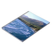 VS, Californië, Big Sur, baai langs Highway 1. Notitieboek (Linkerzijde)