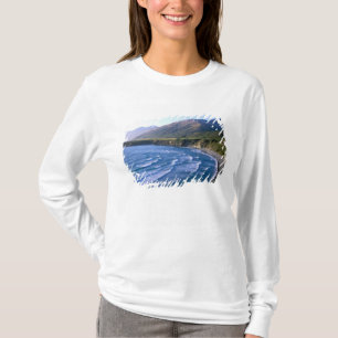 VS, Californië, Big Sur, baai langs Highway 1. T-shirt