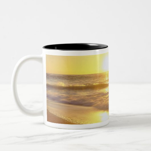 VS, Californië, San Diego. La Jolla Shores Tweekleurige Koffiemok (Links)