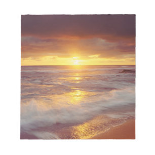 VS, Californië, San Diego. Sunset Cliffs strand Notitieblok