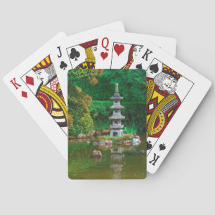 VS, Californië. Uitzicht op een vijver Pokerkaarten