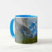 VS, Californië. Uitzicht van een halve doom in Yos Mok (Voorkant links)