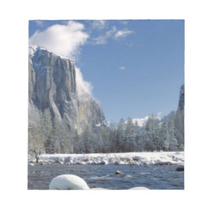 VS, Californië, Yosemite NP. De Merced rivier, Notitieblok