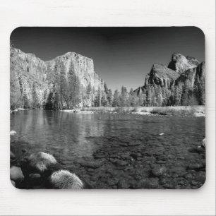 VS, Californië. Yosemite Valley View Muismat