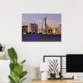 VS, Florida, Miami skyline bij schemering 2 Poster (Thuiskantoor)