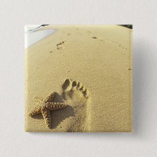VS, Hawaï, Maui, Makena Beach, voetafdruk en Vierkante Button 5,1 Cm