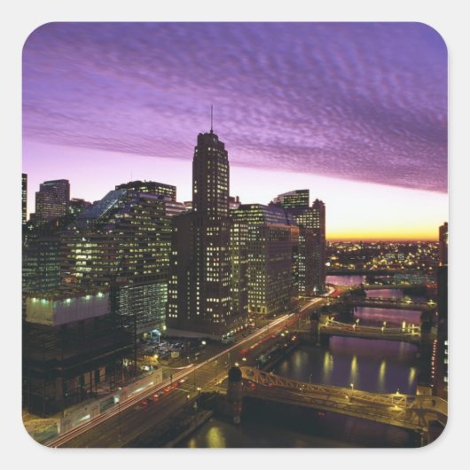 VS, IL, Chicago. Chicago skyline en rivier Vierkante Sticker (Voorkant)