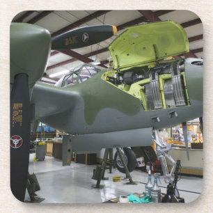VS, Kentucky, Middlesboro: The Lost Squadron, Drankjes Onderzetter