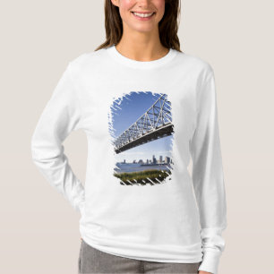 VS, Louisiana, New Orleans. Silhouet vanuit de T-shirt