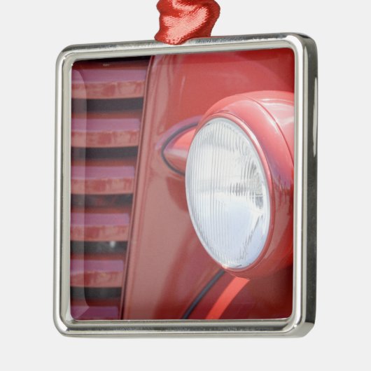 VS, Maine, Owl's hoofd. Koplicht en gedeeltelijk Metalen Ornament (Links)