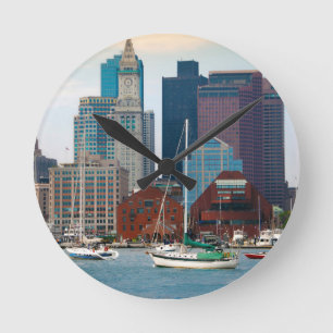 VS, Massachusetts. Boston Waterfront Skyline Ronde Klok