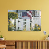 VS, Massachusetts, Gloucester: Patriotisch hek Canvas Afdruk (Insitu (Woonkamer))