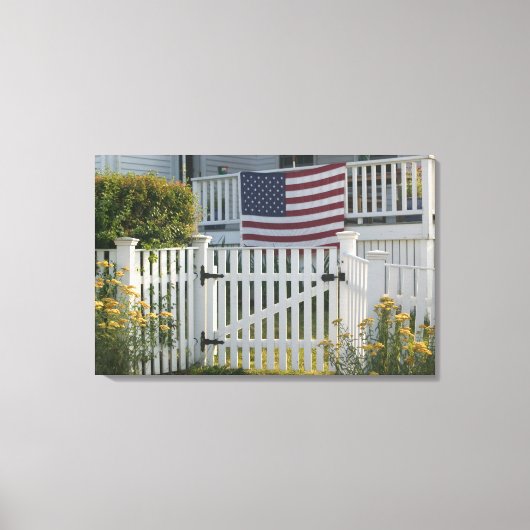 VS, Massachusetts, Gloucester: Patriotisch hek Canvas Afdruk (Voorkant)
