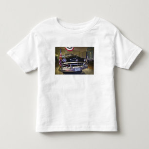 VS, Michigan, Dearborn: The Henry Ford Museum, 2 Kinder Shirts