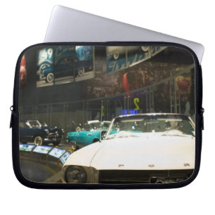 VS, Michigan, Detroit: Ford Rouge Factory Tour Laptop Sleeve