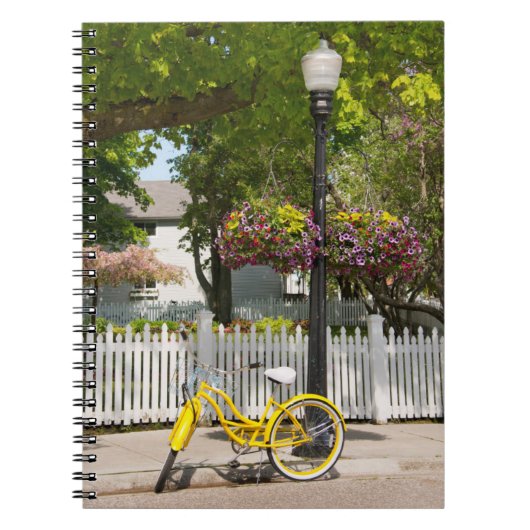 VS, Michigan, Mackinac Island. Yellow Bike Notitieboek (Voorkant)
