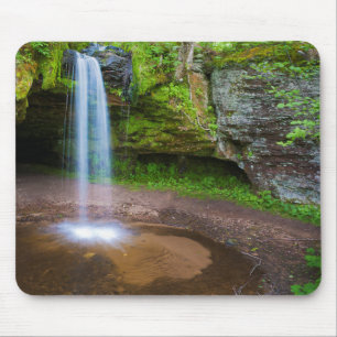 VS, Michigan. Scott's Falls In Upper Michigan Muismat