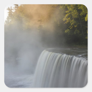 VS, Michigan, Upper Peninsula. Zonsopgang in de he Vierkante Sticker